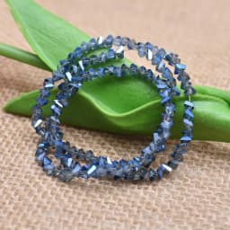 Yanqi 38 Color High quality Triangle Crystal Beads 4mm 130pcs Loose Crystal Glass Beads For Jewelry Making DIY Earring Necklace