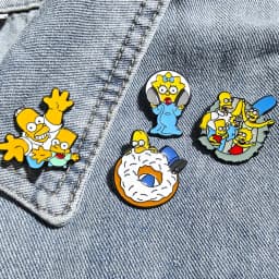 8 Pcs Q-Version Simpsons Cartoon Brooch Set Featuring Marge Homer J. Simpson Bart Enamel Pins for Backpack Jewelry Gifts