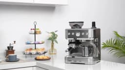 Coffee Machine with Milk Frother ALL-in-One Espresso Machine with Grinder Latte Cappuccino 15 Bar Italian Pump 2.3 L Water Tank