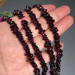 3-8mm Natural Irregular Red Garnet Stone Beads Gravel Chips Loose Spacer Beads for Jewelry Making DIY Earring Necklace Accessory