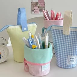 High-value pen holder pencil case Japanese ins boys and girls high school students large-capacity pencil case can stand statione
