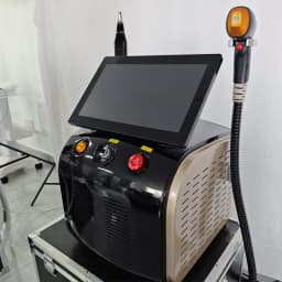 Soprano Titanium Hair Removal Professional 4-In-1 Diode Laser Pico LPL Nd Yag Picosecond Laser Opt Hair Removal Tattoo Removal