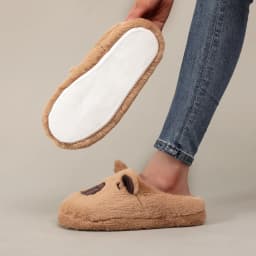 A Pair of Brown Plush Capybara Animal-Patterned Furry Home Slippers with Soft Soles, Comfortable and Warm, Non-Slip Indoor Slippers Suitable for Men and Women, Lightweight, Silent, and Comfortable Shoes, the Perfect Holiday Gift Choice