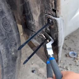 Cable tie buckle fixed through the core nail cable tie buckle mudguard fender inner lining trunk buckle