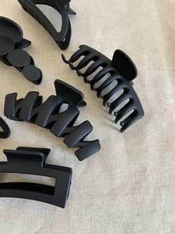 Women Elegant Black Geometric Plastic Hair Claw Lady Sweet Long Hair Holder Toothed Hair Clips Hairpins Fashion Hair Accessories