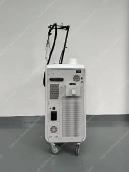 Painless professional hair removal machine 808NM Alexandrite Emerald