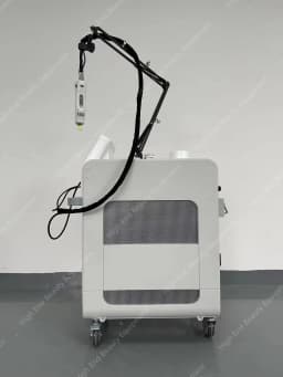 Painless professional hair removal machine 808NM Alexandrite Emerald