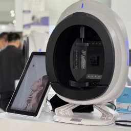 New 3D Facial Skin Analyzer Machine 15.6 inch Skin Analyzer Facial Machine 10 Light Spectrum Skin Analysis Scanner