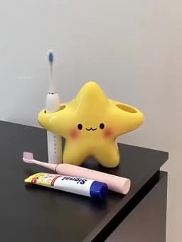 Cute Star-Shaped Toothbrush Holder Freestanding Bathroom Organizer with Cute Face Design, Space-Saving Toothbrush & Toothpaste
