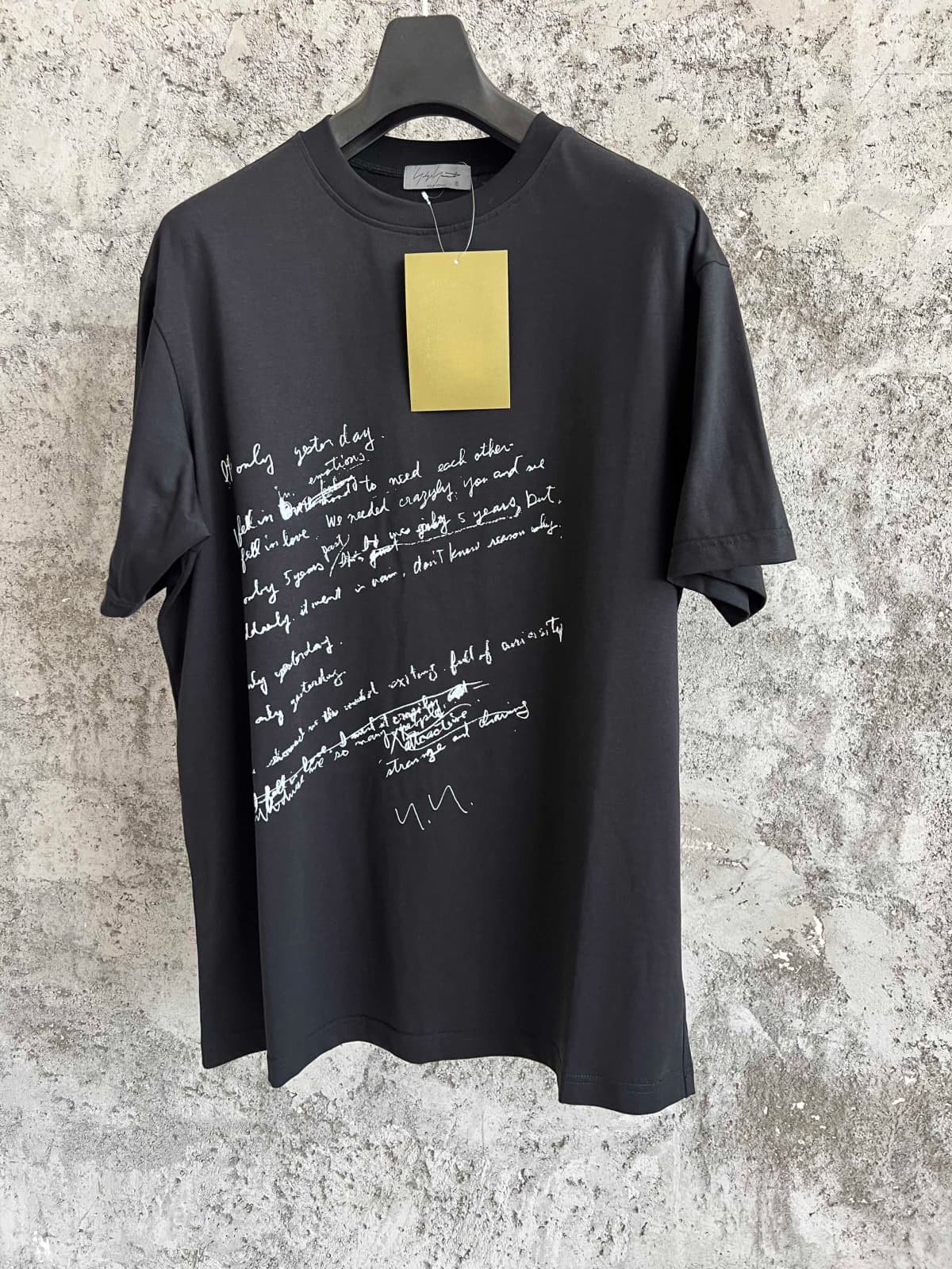 Fashionable printed pure cotton black dictionary, trendy, casual, loose and personalized pullover with a round neck