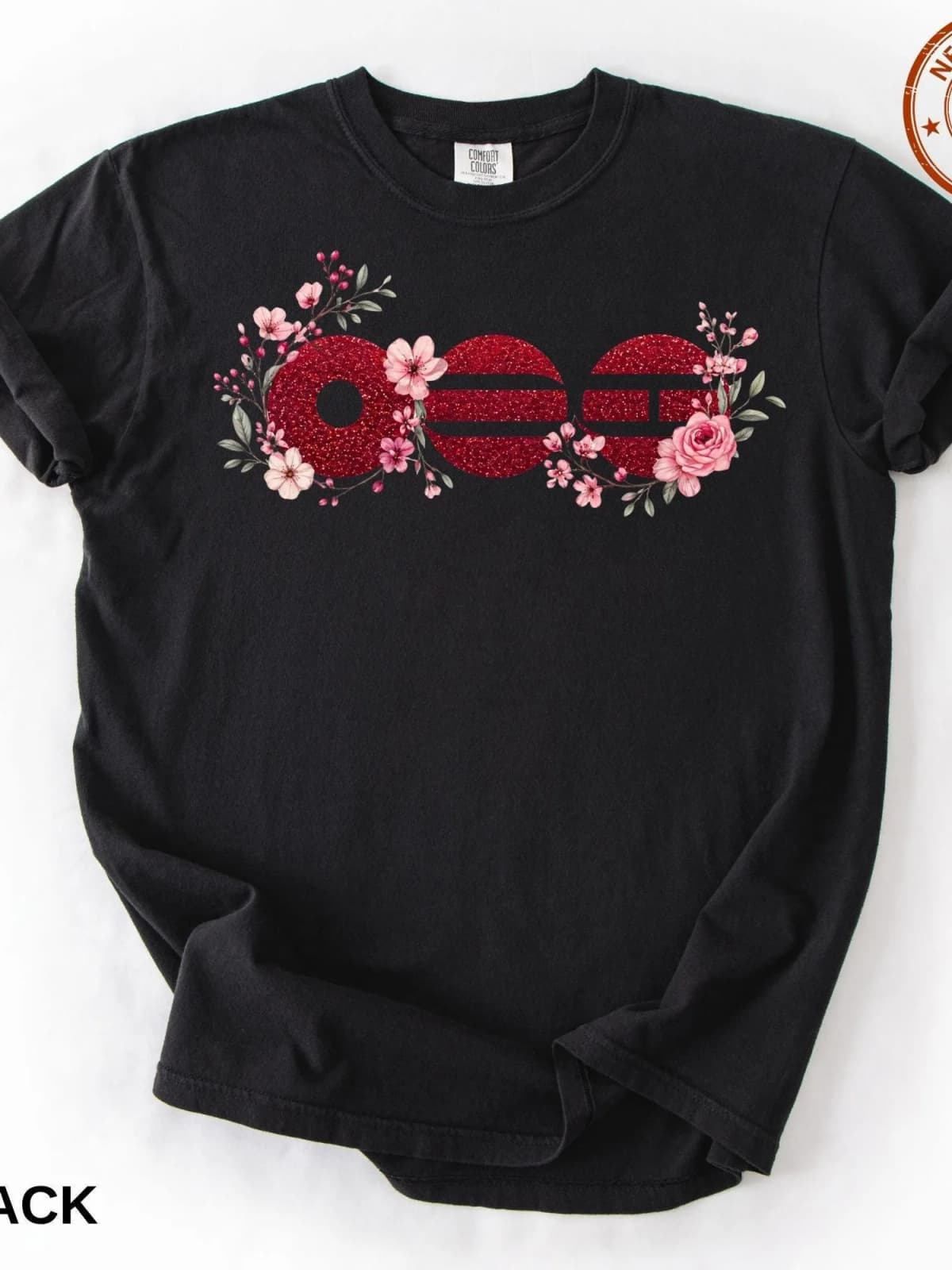 Stylish Round-Neck Casual T-Shirt with Red Floral Print