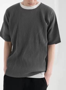 Miyake Shirt Thin Breathable Short Sleeve Round Neck T Shirt Summer Solid Sports Top Miyake Pleated Men