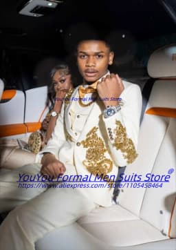 Handsome White Groom Wedding Tuxedos Customized Gorgeous Gold Crystal Embroidery Men Suits Male Prom Blazers trajes para hombre