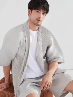 Miyake Pleated Kimono Jacket Men Japanese Style Half Sleeve Short Sleeve Open Front Casual Cardigan Loose Fit Streetwear Top