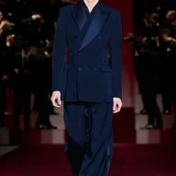 Black Men's Three Breasted Suits 2-piece Set Satin Peaked Lapel Blazer+Satin-trimmed Pants Formal Wedding Evening Party Outfit