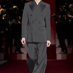 Black Men's Three Breasted Suits 2-piece Set Satin Peaked Lapel Blazer+Satin-trimmed Pants Formal Wedding Evening Party Outfit