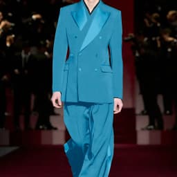 Black Men's Three Breasted Suits 2-piece Set Satin Peaked Lapel Blazer+Satin-trimmed Pants Formal Wedding Evening Party Outfit