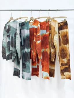 Miyake Pleated Men's Long-Sleeve T-Shirt 2026 New Top Casual Fashion Wear Vacation Attire Minimalist Loose Straight-Leg Pants