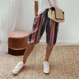 Women Contrast Stripes Shorts Knee-Length Pants For Women With Pockets Elastic Waist Drawstring Breathable Loose-Fitting Bottoms