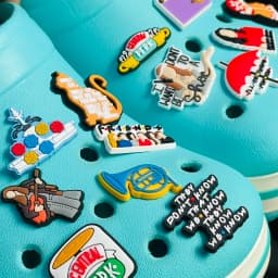 14-25pcs Movie Friends New Design Shoe Charms PVC Accessories DIY Sandals Shoes Buckle Decorations Fit Wristband Party Gift
