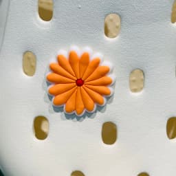 Good Quality 1pcs PVC Shoe Charms Flower White Daisy Mushroom Sandals Shoes Accessories Children Adorable Decorations Women Gift