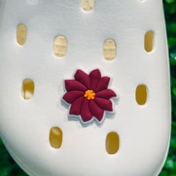 Good Quality 1pcs PVC Shoe Charms Flower White Daisy Mushroom Sandals Shoes Accessories Children Adorable Decorations Women Gift