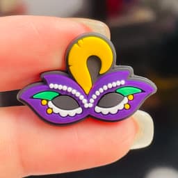 1-13Pcs Mardi Gras Four-leafed Clover PVC Kids Shoes Charms Buckle Clog Beer Slipper Decoration DIY Backpack