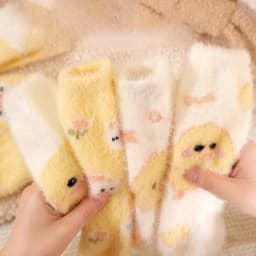 Small Yellow Duck Socks Women's Middle Tube Autumn Winter Cute Kawaii Fluffy Mink Velvet Home Floor Coral Velvet Sleeping Socks