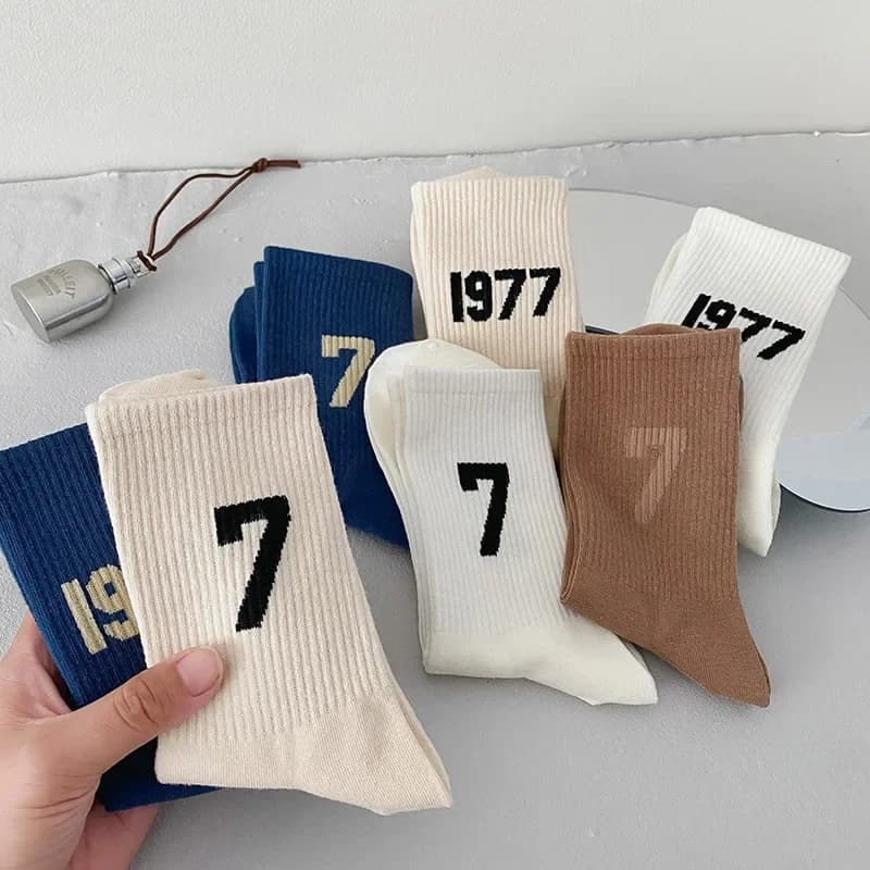 1977 Unisex Male Cotton 7 Number Socks Spring Fashion Comfort Sports Sock Solid Color Casual Women SocksNew