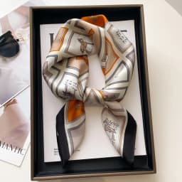 Luxury Brand Silk Scarf Square Women Shawls And Wraps Office Small Hair Neck Hijabs Kerchief Foulard Ladies Scarves 70*70cm
