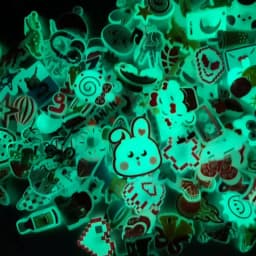 5/10/20/30/50/100 pcs Random Fluorescence Shoe Charms for Clog Sandals Bracelets Decoration,Glow in the Dark Cartoon Party Gifts