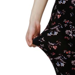 QR79 Summer Cropped Pants, Floral Print, Summer Leggings, Soft and Elastic WOMEN'S Sports Pants