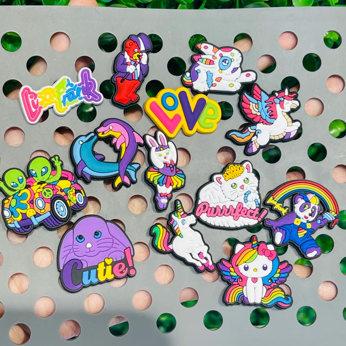 13pcs Cartoon Rainbow Bear Rabbit Shoe Charms DIY Shoes Decoration Sandal Accessories Buckle for Kids Party Gift