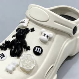 Whole Set Hot DIY Hole Shoes Charms for Black and White Bears Handmade Charms Designer Quality Garden Shoe Decoration Girl Gift