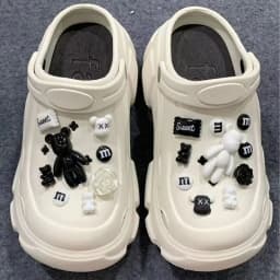 Whole Set Hot DIY Hole Shoes Charms for Black and White Bears Handmade Charms Designer Quality Garden Shoe Decoration Girl Gift