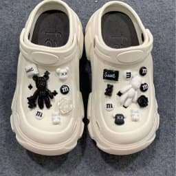 Whole Set Hot DIY Hole Shoes Charms for Black and White Bears Handmade Charms Designer Quality Garden Shoe Decoration Girl Gift
