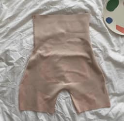 Spring And Summer New Fashion Waist Slim Fit Lifting Hip Bottom Shaping Shorts For Women