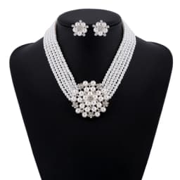 Audrey Hepburn Breakfast at Tiffanys 1950s Costume Jewelry Accessory Set Pearl Necklace Earring Bracelet Glove Cigarette Holder