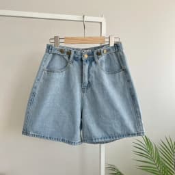 New 2024 Summer Denim Shorts For Women High Waist Sky Blue Color Wide Leg Loose Buttons Streetwear Loose Jean Shorts Women