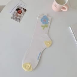 Women Crystal Silk Socks Ultra-thin Breathable Elastic Long Socks See Through Transparent Harajuku Flower Cute Lace Socks Summer