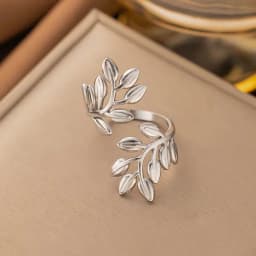 Korean Style Angel Wings Ring Adjustable Rhinestone Finger Rings For Women Silver Color Female Party Birthday Jewelry Gift