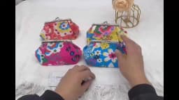 Women's Stylish Kiss Lock Storage Bag For Lipstick & Key,Floral Pattern Coin Purse