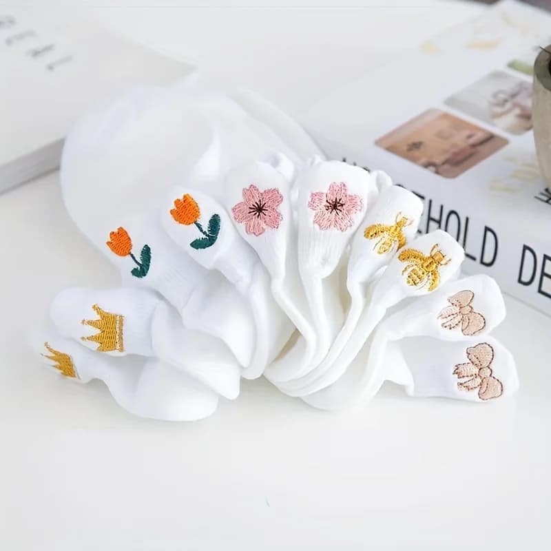 5 pairs of embroidered breathable mesh white socks crown cute shallow mouth minimalist socks