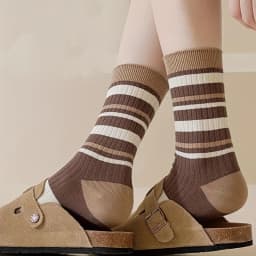 5 pairs of socks Maillard color mid length socks versatile and simple stacking socks college style brown socks