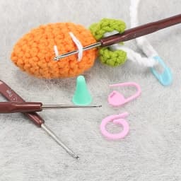 QJH Crochet Hook Set of 16 Plastic Handle Crochet Hooks Handle Knitting Needles Set Crochetings Knittings 0.5mm-2.5mm