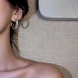 2023 New Fashion Unique Design Elegant Exquisite Light Luxury Zircon C Earrings Women Jewelry Party High-grade Gift Wholesale