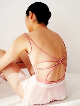 Women Ballet Leotards Trumpet Sleeve Dance Leotard Stand Collar Pleated Mesh Splice Gymnastics Leotard Women Ballet Bodysuit