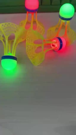 1/2/5 Pack LED Badminton Shuttlecocks -Lighting Glow In The Dark Badminton Birdies Badminton Practice Windproof Shuttlecocks