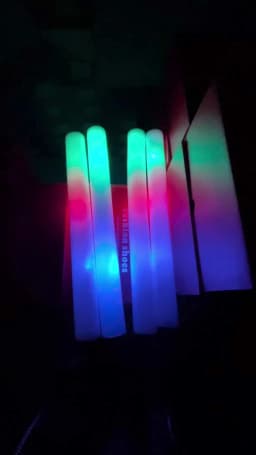 15/30Pcs LED Glow Sticks Bulk Colorful RGB Glow Foam Stick Cheer Tube Dark Light for Xmas Birthday Wedding Party Supplies