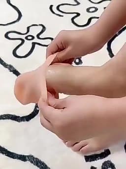 2 Pack Moisturizing Silicone Gel Socks for Dry Cracked Feet Nourishing Skin Lubricating Foot Care Massage Socks